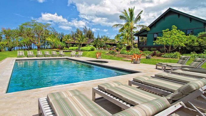 Lumeria resort pool
