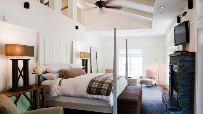 Farmhouse Inn
