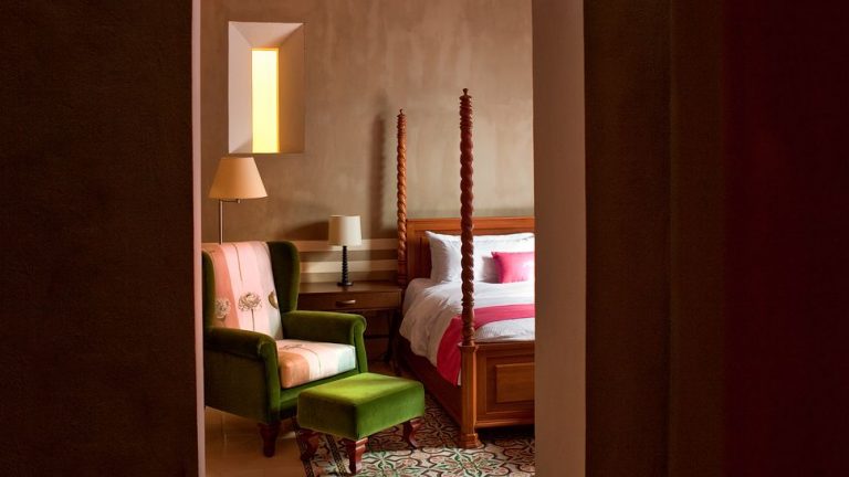 7 Extraordinary Easter Experiences