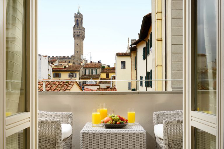 Hotel Brunelleschi terrace view with breakfast