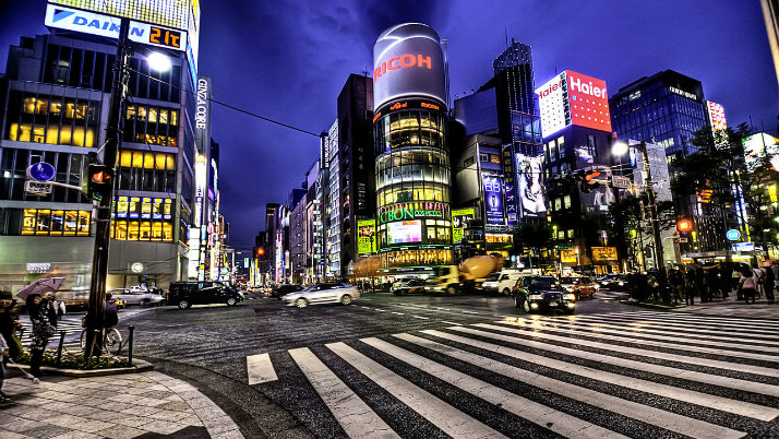 busy intersection in Tokyo
