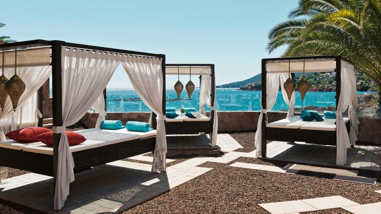 Tiara Miramar Beach Hotel & Spa Cabanas