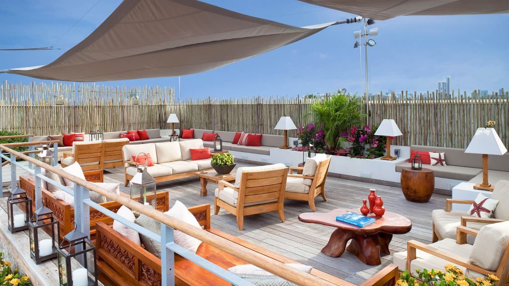 The Betsy - South Beach outdoor lounge