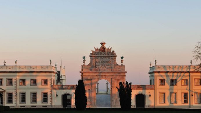 Tivoli Palácio de Seteais Exterior Arch