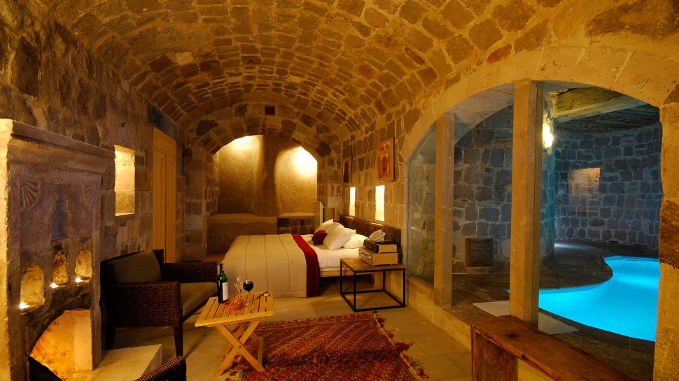 argos in Cappadocia Private Cave Pool Room