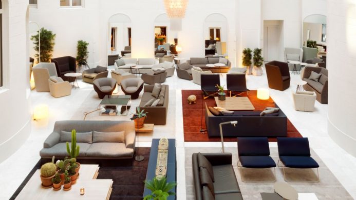 Nobis Hotel lounge