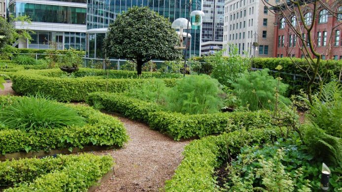 Fairmont Waterfront Vancouver rooftop garden