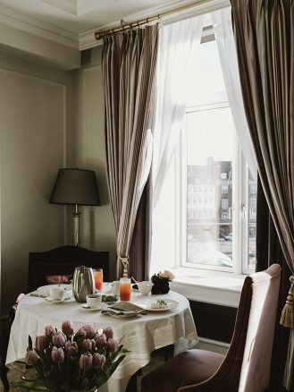 Hotel d'Angeleterre champagne breakfast