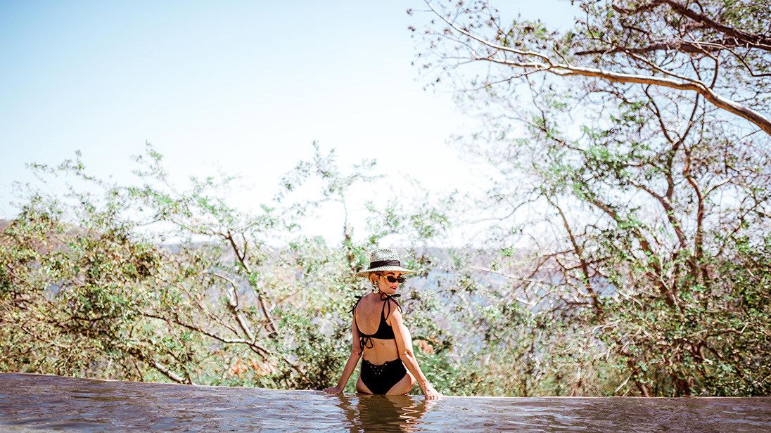 Official Quigley poolside at Andaz Papagayo