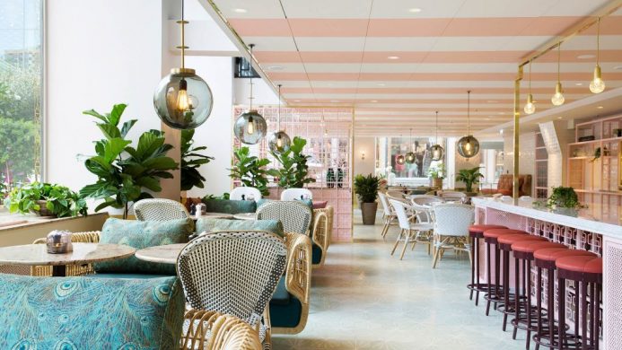 Gretas Cafe with 1920s-inspired decor at Haymarket by Scandic