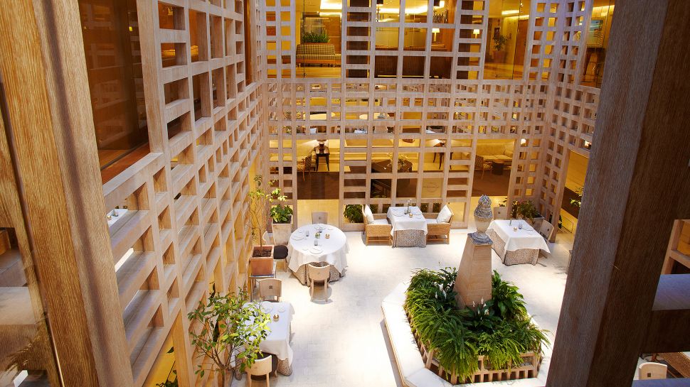 Hotel Hesperia Madrid: aerial view of gallery restaurant