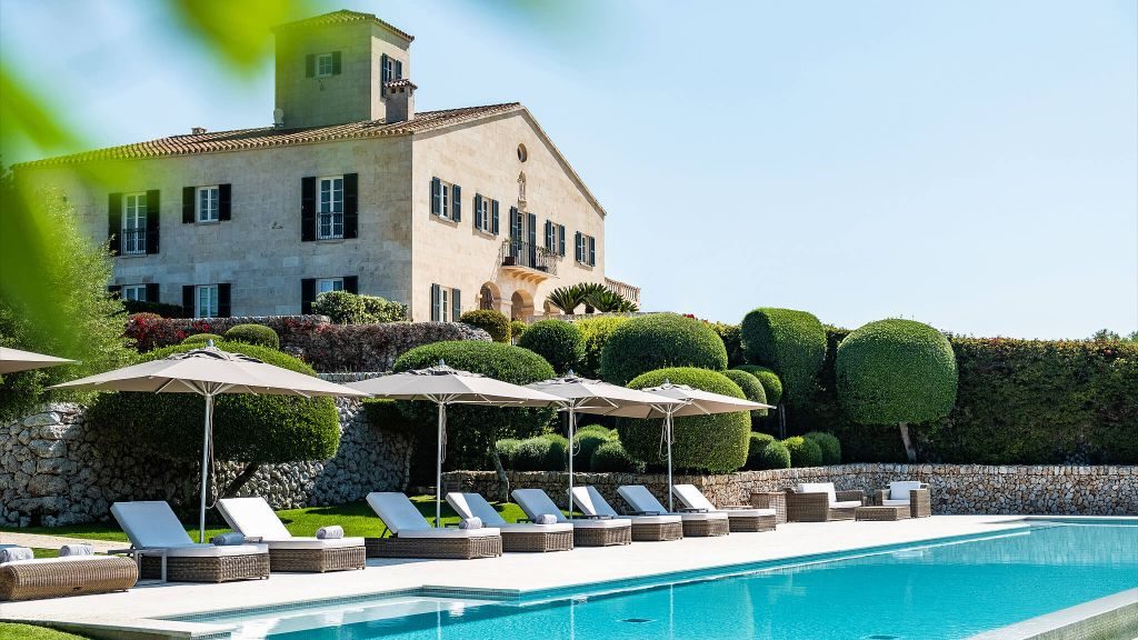 summer weekend getaways europe