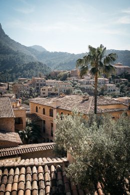 Belmond La Residencia x Lucy Laucht