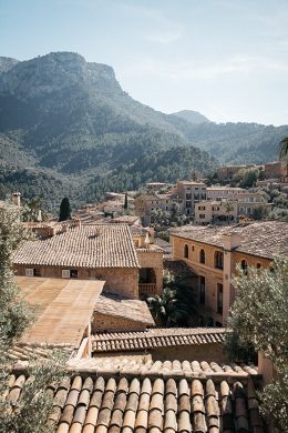 Belmond La Residencia x Lucy Laucht