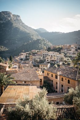 Belmond La Residencia x Lucy Laucht