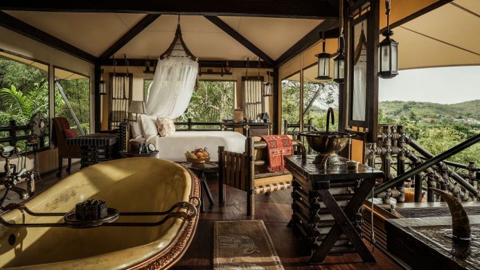 Four Seasons Tented Camp suite