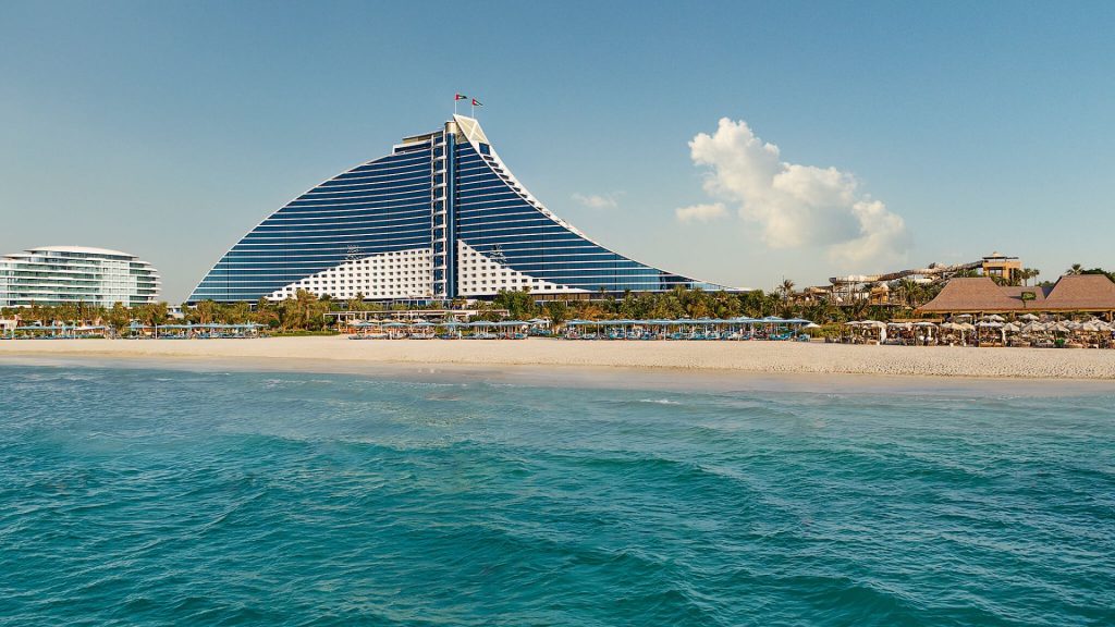 hotels with private beaches - Jumeirah Beach Hotel