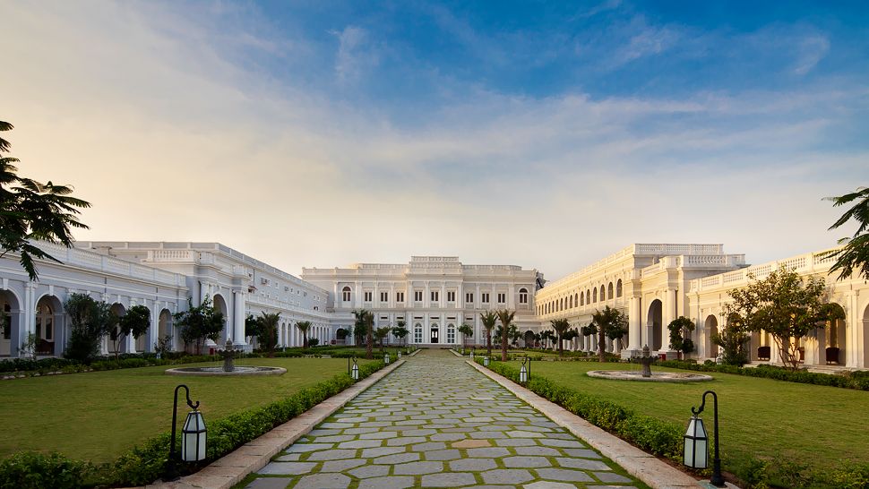 Horse-Drawn Carriage to Taj Falaknuma Palace