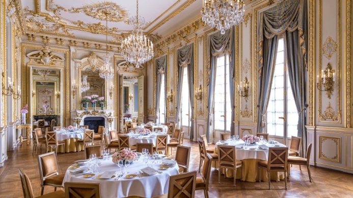 Shangri-La Hotel, Paris' Grand Salon in the Louis XIV style