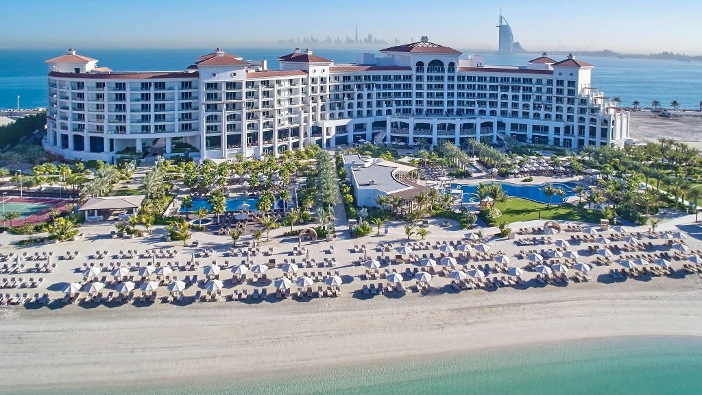 Glitz and Glamour in Dubai