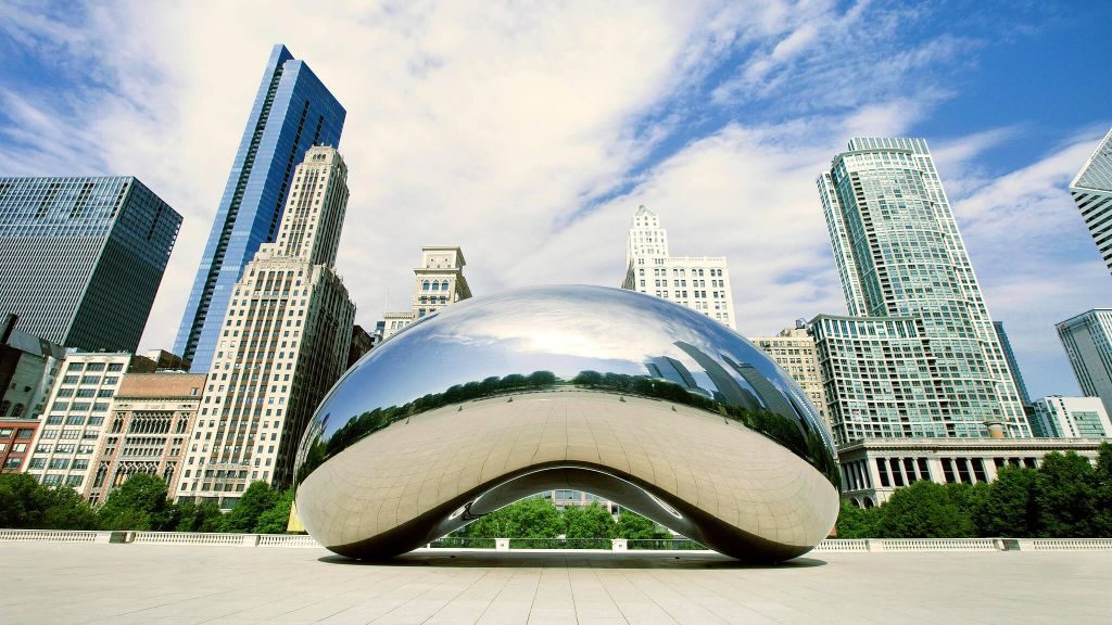 Fairmont Chicago, Millennium Park behind the Cloud Gate sculpture
