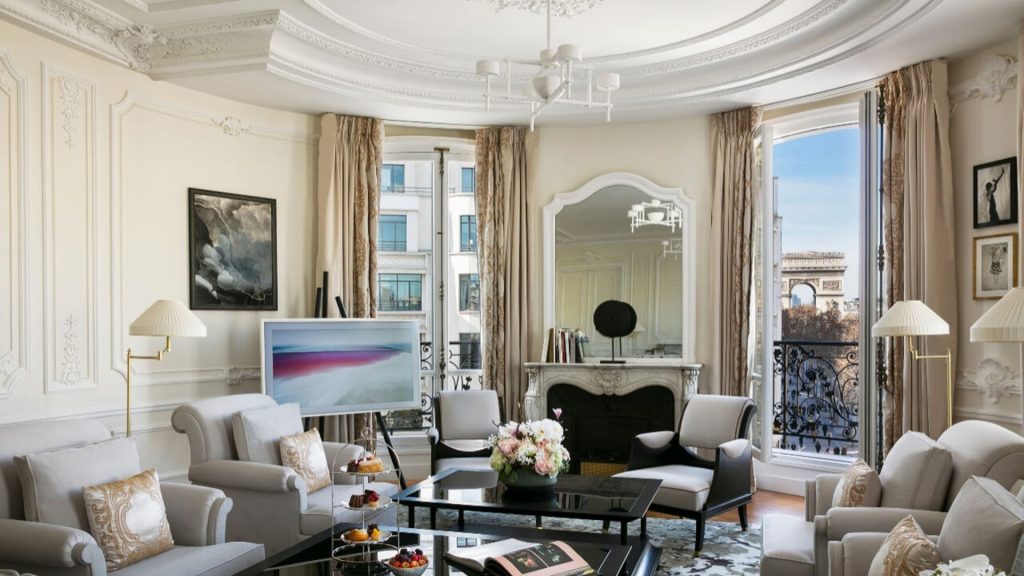 Hôtel Barrière Le Fouquet's Paris' Arc de Triomphe Suite
