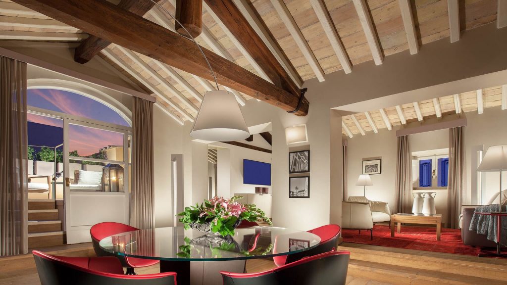 Palazzo Scanderbeg's Master Suite with a living room, dining area and terrace