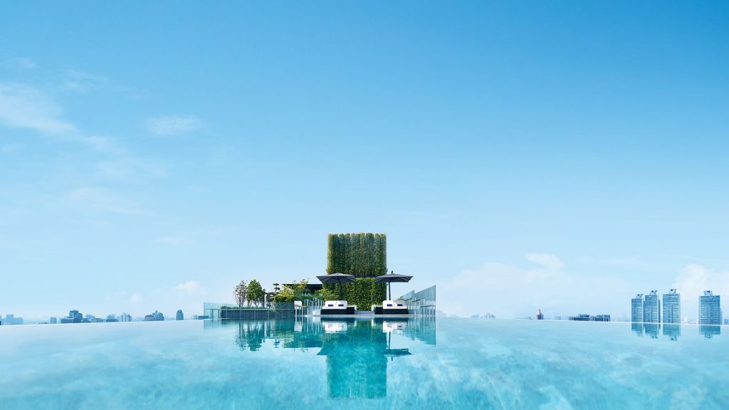 137 Pillars Suites Bangkok Rooftop Infinity Pool
