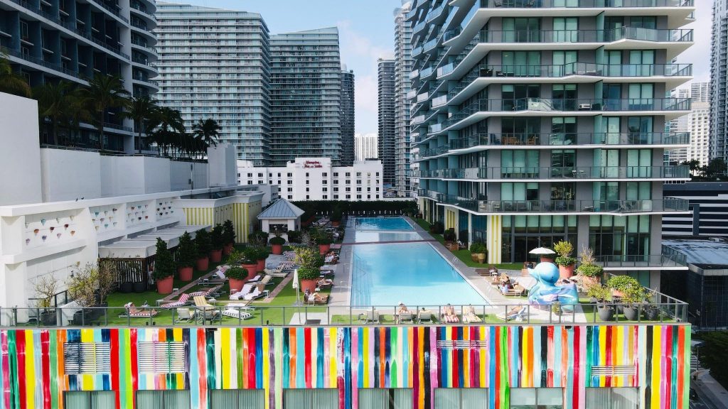 The Lounge & Altitude Pool