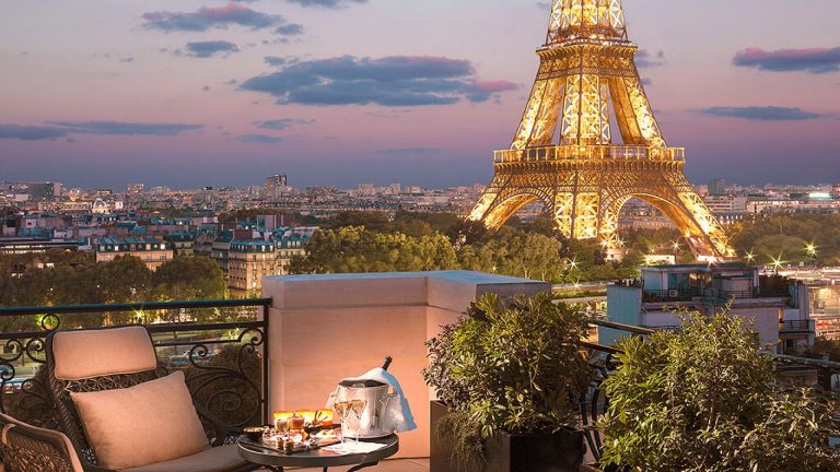 Where to Eat, Drink and Stay During Fashion Week 2023