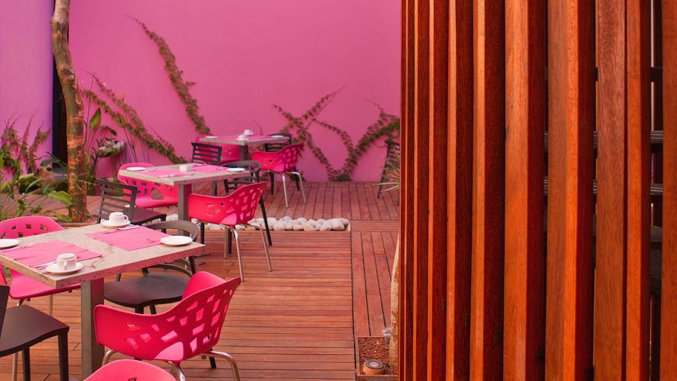 barbie hotels - Rosas & Xocolate