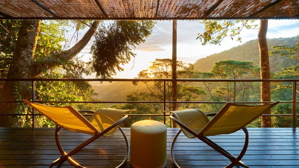 treehouse hotels - Deck view from Rancho Pacifico's Treehouse