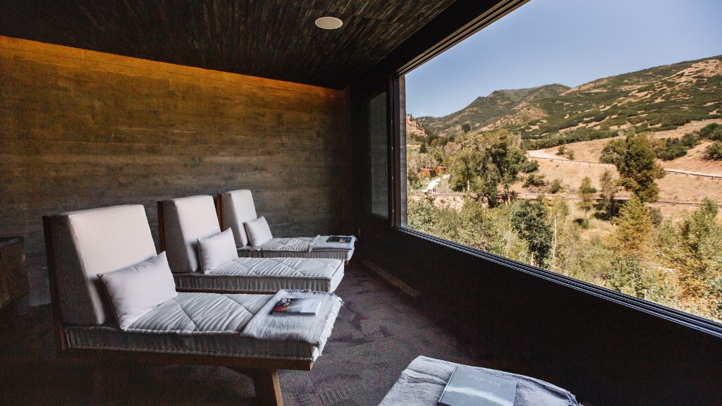 sleep hotels - The Lodge at Blue Sky