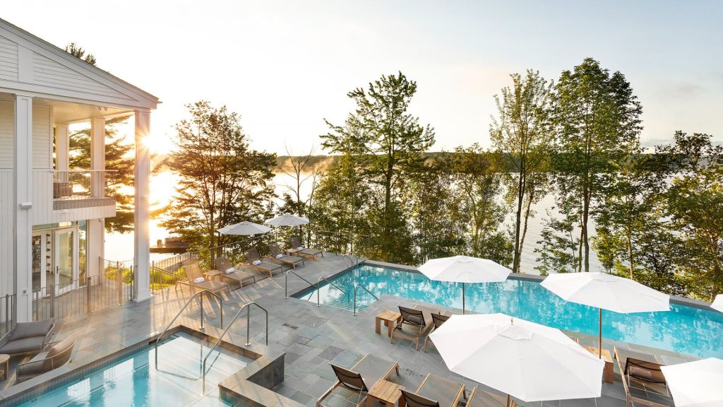 total solar eclipse hotels - Manoir Hovey | North Hatley, Quebec