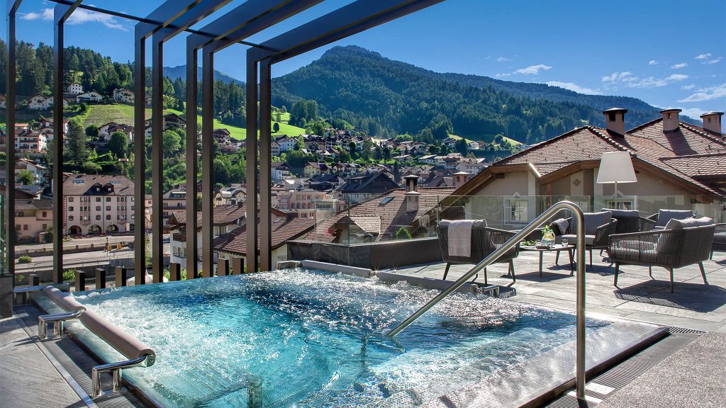 Northern Italy itinerary - Gardena Grödnerhof Hotel & Spa in the Dolomites