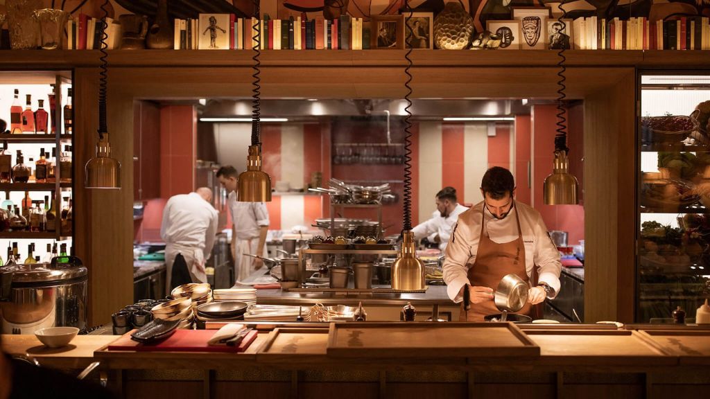 hotel restaurants with open kitchens - Brach Paris