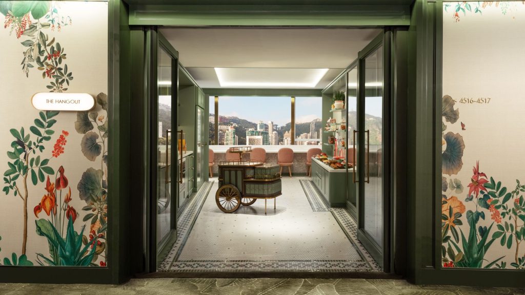 Best Hotel Club Lounges - Island Shangri-La, Hong Kong