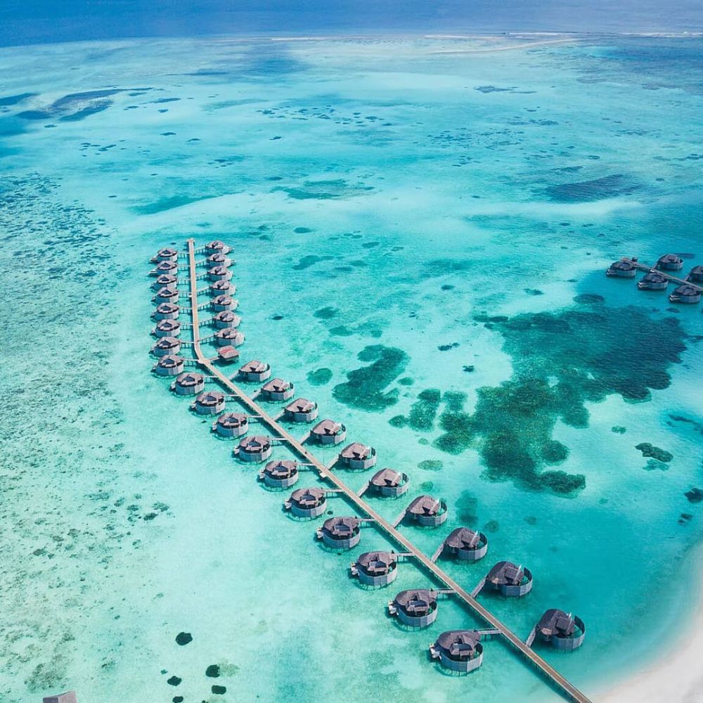 Beach Vacation Packing List - Kiwi Tip - Six Senses Laamu