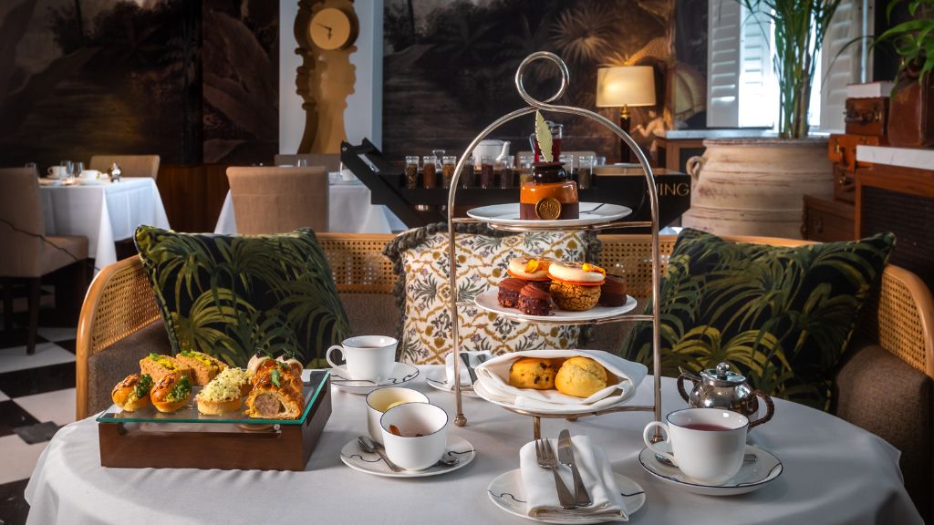 daycations - Great Scotland Yard Hotel London - The Parlour afternoon tea