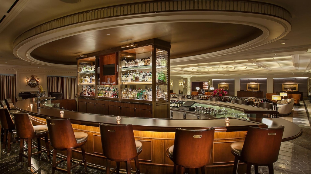 Best Hotel Bars in NYC - InterContinental New York Barclay - The Parlour