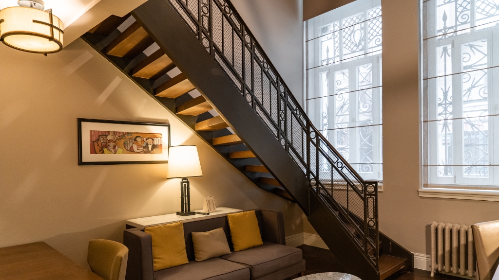 Hyper-Local Design - The Bank Hotel Istanbul - Istanbul, Türkiye