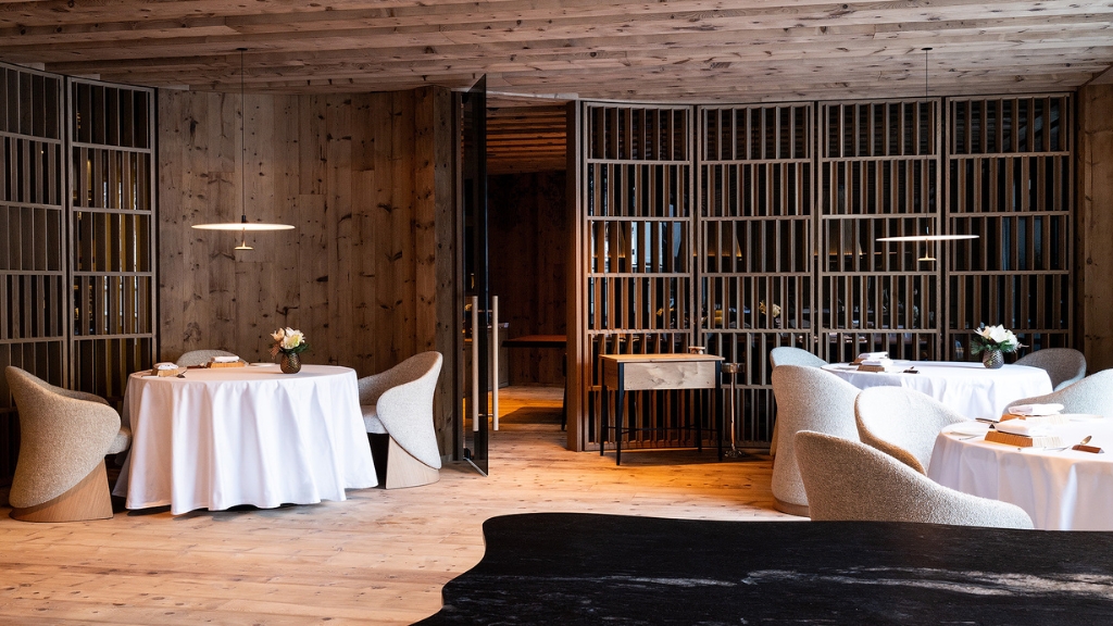 Authentic Local Restaurants - Gardena Grödnerhof Hotel & Spa - Ortisei, Italy