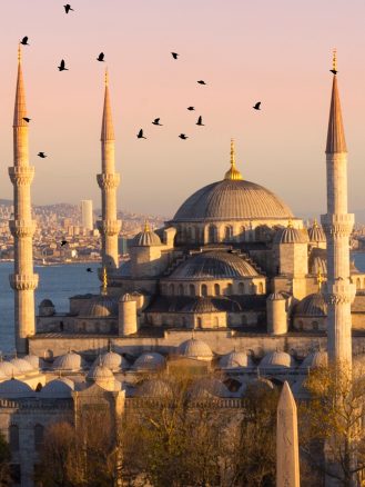 Autumn in Europe - Istanbul, Turkiye (L)