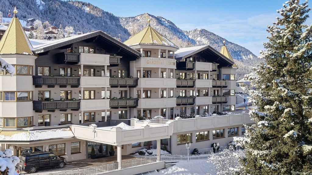 Winter in the Dolomites - Gardena Grödnerhof Hotel & Spa