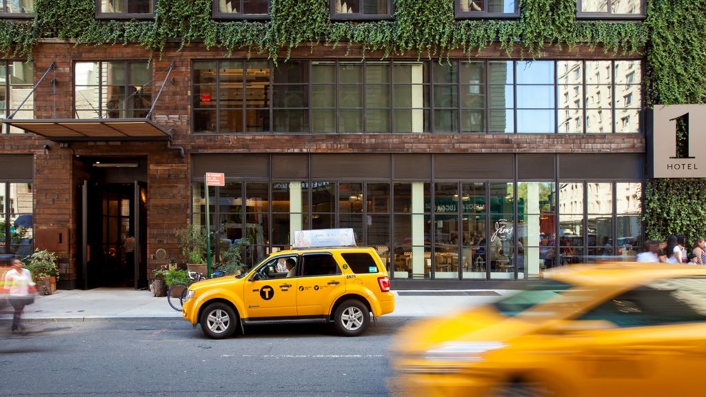 Taylor Swift's Eras - 1989 - 1 Hotel Central Park