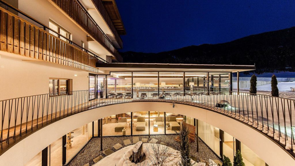 Winter in the Dolomites - Hotel Petrus