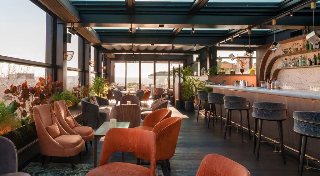 hotel rooftop bars - InterContinental Rome Ambasciatori Palace - Charlie's