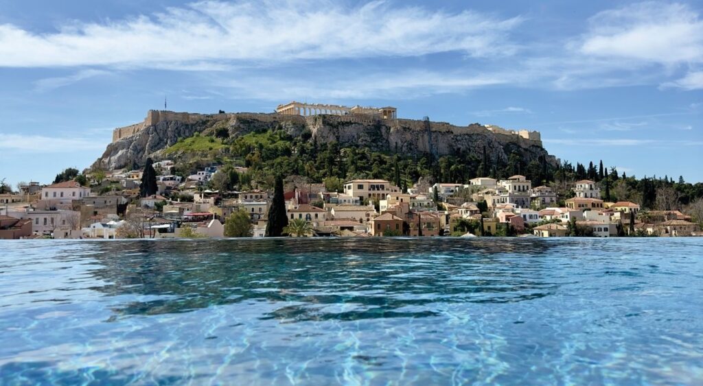 Las mejores piscinas de hotel: THE DOLLI at Acropolis - Atenas, Grecia