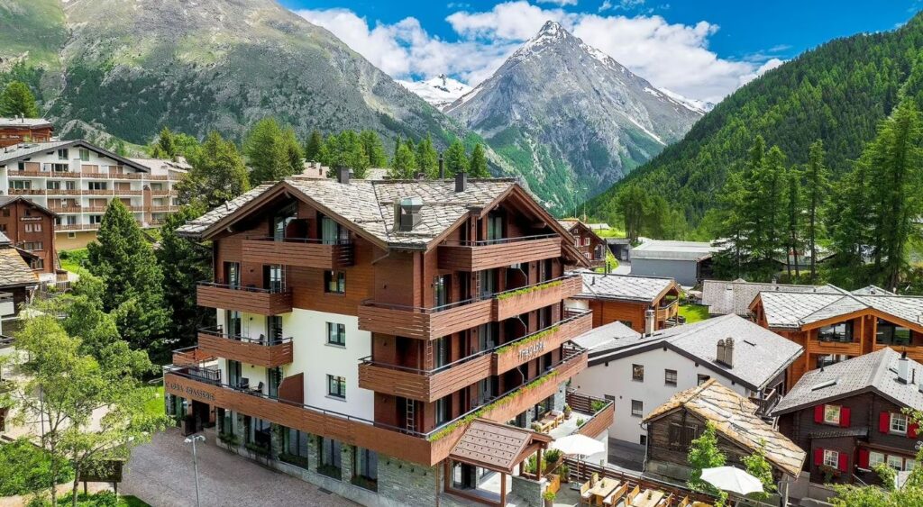 Luxury Hotels in Switzerland - The Capra Saas-Fee - Saas-Fee
