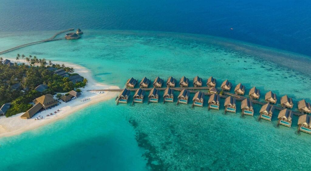 Emerald Faarufushi Resort & Spa